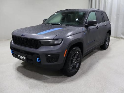 2025 Jeep Grand Cherokee 4xe Trailhawk