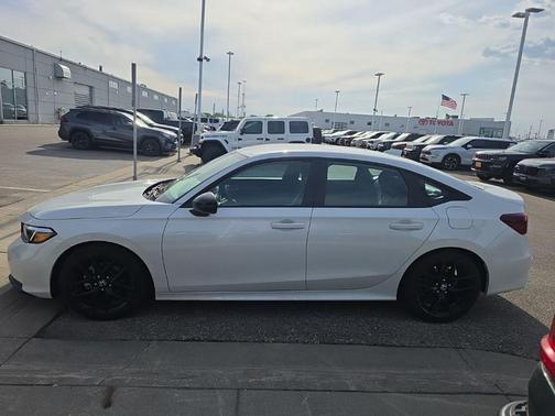 Platinum White Pearl 2025 Honda Civic Sport