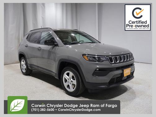 Sting-Gray Clearcoat 2023 Jeep Compass Latitude