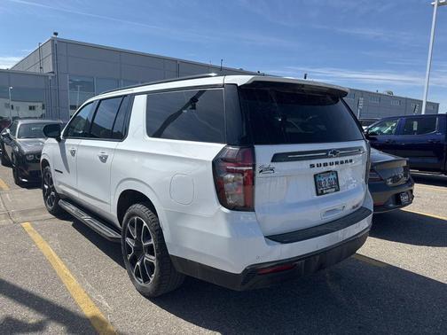 2021 Chevrolet Suburban RST