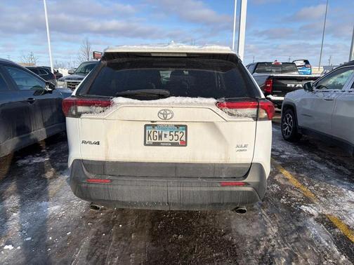 2023 Toyota RAV4 XLE