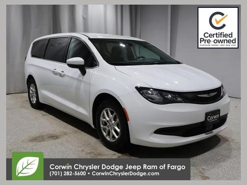 2023 Chrysler Voyager LX