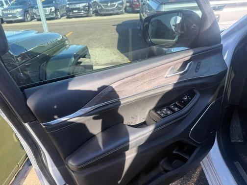 2023 Jeep Grand Cherokee L Overland