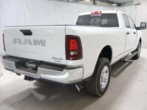 2025 RAM 3500 Tradesman Crew Cab 4x4 8' Box
