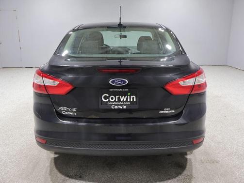TUXEDO BLACK METALLIC 2014 Ford Focus SE