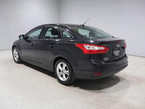 TUXEDO BLACK METALLIC 2014 Ford Focus SE