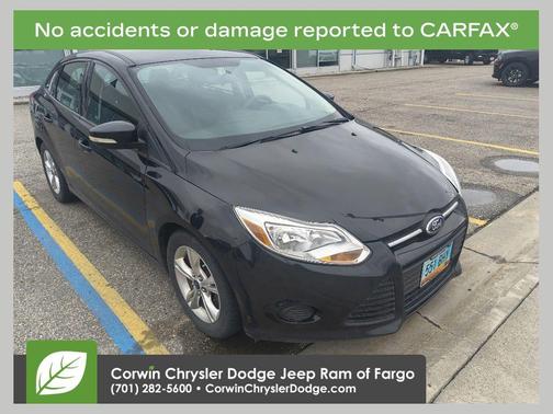 TUXEDO BLACK METALLIC 2014 Ford Focus SE