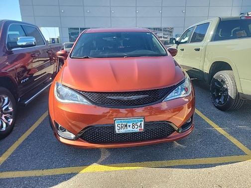2018 Chrysler Pacifica Touring Plus