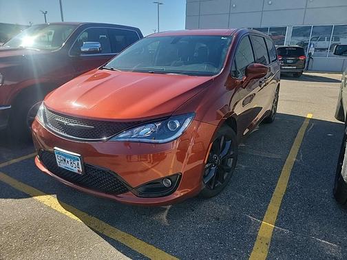 2018 Chrysler Pacifica Touring Plus