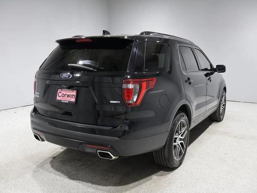 2017 Ford Explorer sport