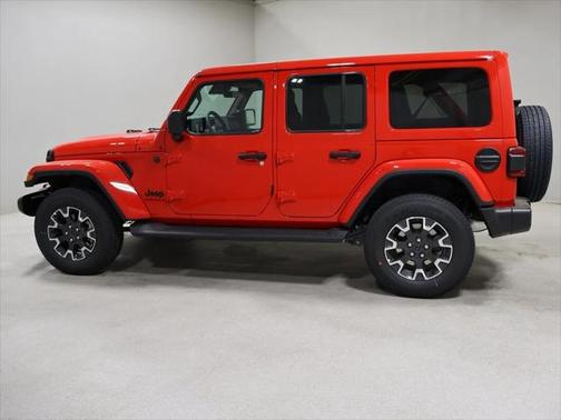 2025 Jeep Wrangler 4-Door Sahara 4x4