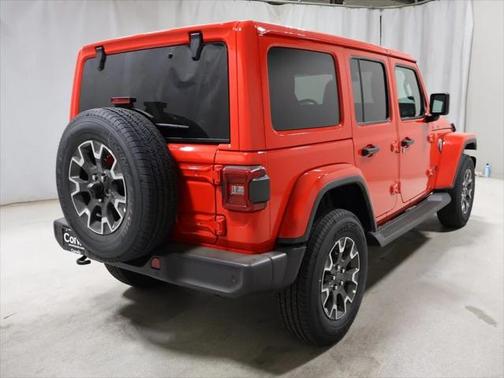 2025 Jeep Wrangler 4-Door Sahara 4x4