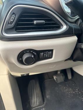 2017 Chrysler Pacifica Touring