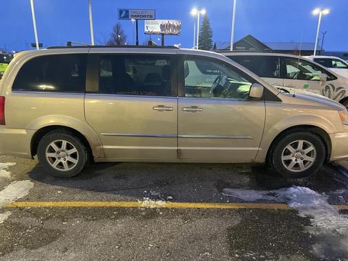 2011 Chrysler Town & Country Touring