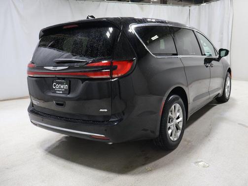 2026 Chrysler Pacifica L