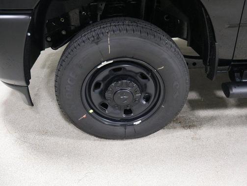 2025 RAM 2500 Tradesman Crew Cab 4x4 6'4' Box