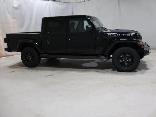 2025 Jeep Gladiator High Tide
