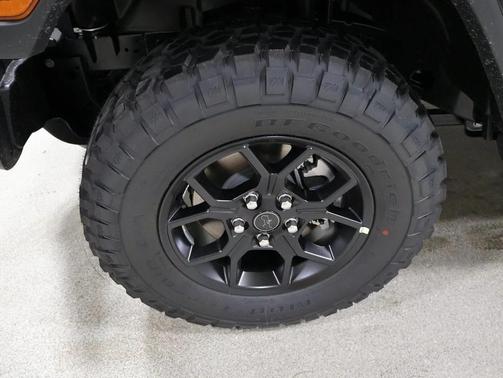 2025 Jeep Gladiator High Tide