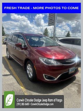 Velvet Red Pearlcoat 2017 Chrysler Pacifica Touring-L