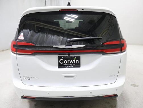 2026 Chrysler Pacifica L