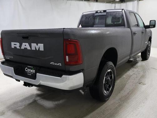 2025 RAM 2500 Laramie Crew Cab 4x4 8' Box
