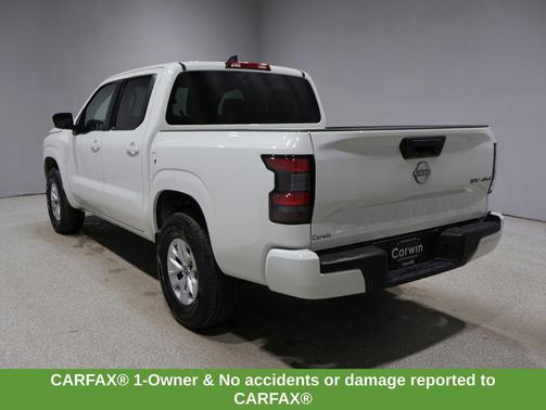 Glacier White 2024 Nissan Frontier SV