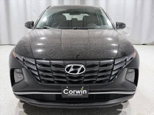 2022 Hyundai TUCSON SE