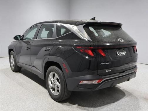 2022 Hyundai TUCSON SE