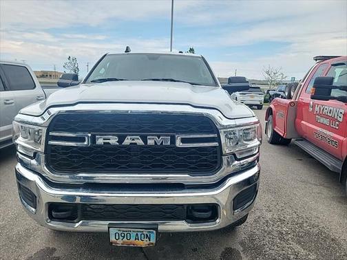 2020 RAM 2500 Tradesman Crew Cab 4X4 8' Box