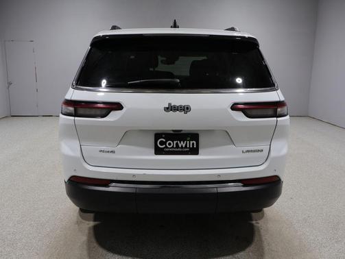 Bright White Clearcoat 2023 Jeep Grand Cherokee L Laredo