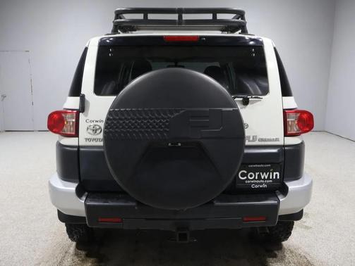 2010 Toyota FJ Cruiser Base