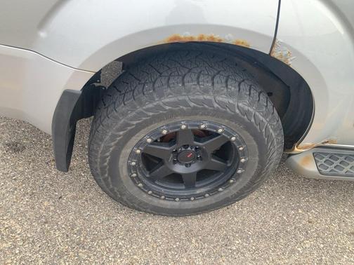 2009 Nissan Pathfinder SE