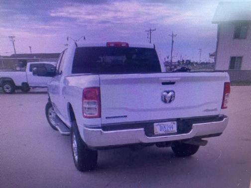 2022 RAM 2500 Big Horn Crew Cab 4x4 6'4' Box