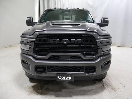 2026 RAM 3500 Laramie Crew Cab 4x4 8' Box