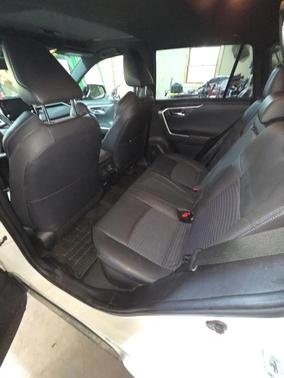 2021 Toyota RAV4 Hybrid SE