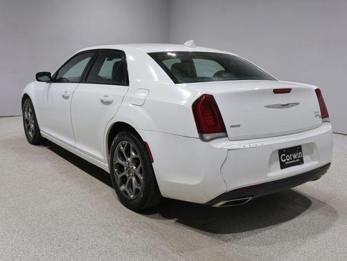 Bright White Clearcoat 2017 Chrysler 300 S