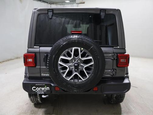 2026 Jeep Wrangler 4-Door Sahara 4x4