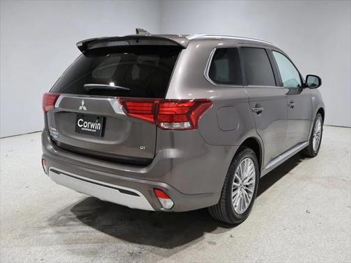 2022 Mitsubishi Outlander PHEV GT