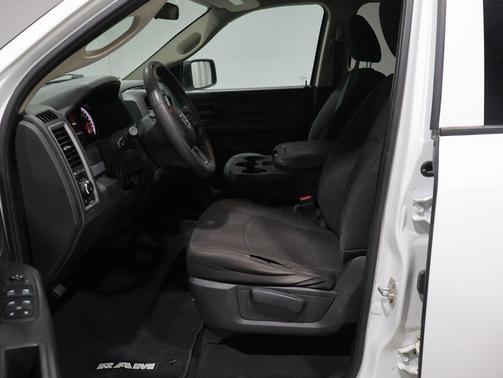 Bright White Clearcoat 2019 RAM 1500 Tradesman