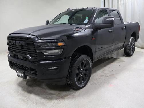 2025 RAM 3500 Big Horn Crew Cab 4x4 6'4' Box