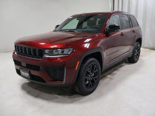 Velvet Red Pearlcoat 2026 Jeep Grand Cherokee Altitude