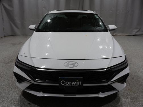 2025 Hyundai ELANTRA SEL