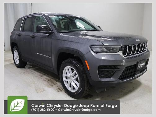 Baltic Gray Metallic Clearcoat 2026 Jeep Grand Cherokee Altitude
