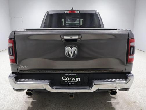 Granite Crystal Metallic Clearcoat 2019 RAM 1500 Limited