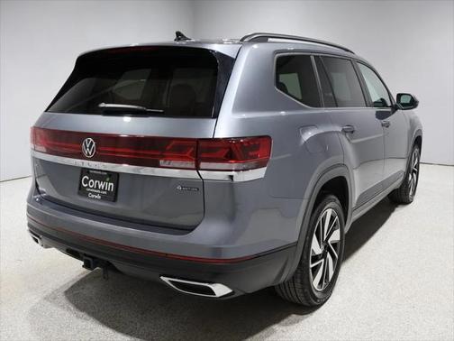 2024 Volkswagen Atlas 2.0T SE w/Technology 4MOTION
