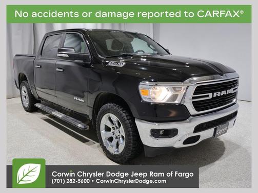 Diamond Black Crystal Pearlcoat 2019 RAM 1500 Big Horn