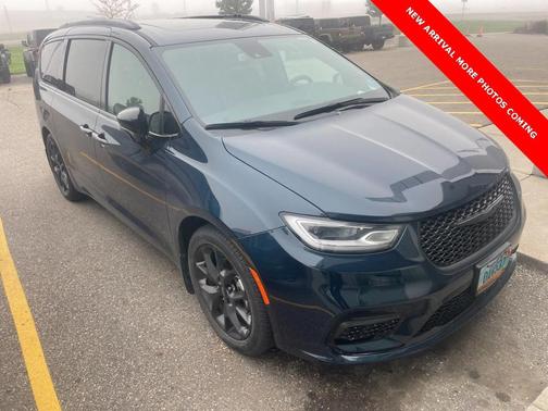 2024 Chrysler Pacifica Limited
