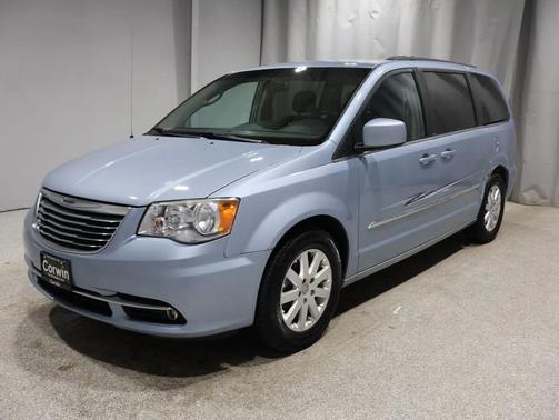 2013 Chrysler Town & Country Touring