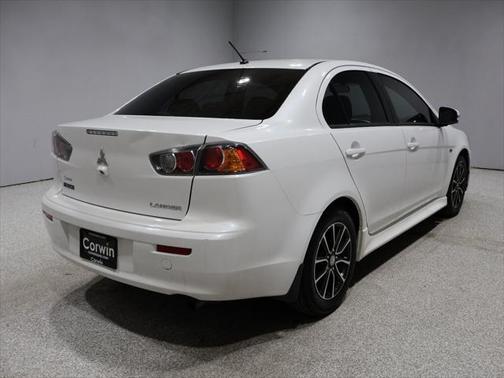 2017 Mitsubishi Lancer ES