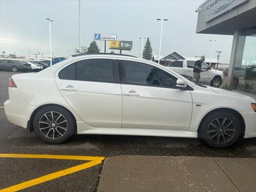 2017 Mitsubishi Lancer ES